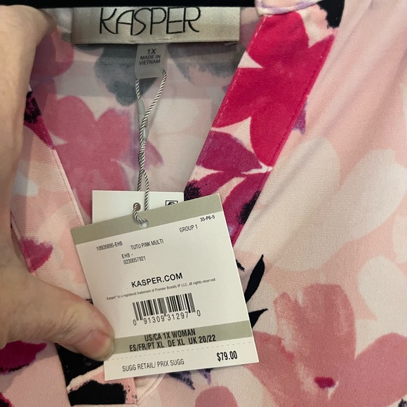 NWT Kasper Plus Flutter Sleeve Blouse, Everyday Knit - Picture 7 of 10